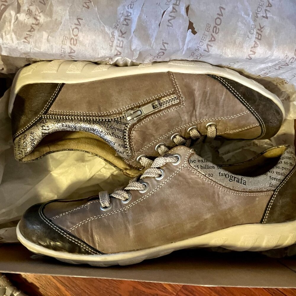 Remonte womens sneakers - Size US6/UK37 -Leather with newsprint -Great condition